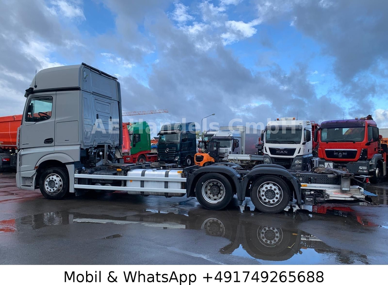 Mercedes-Benz Actros V 2545 BigSpace LL*Retarder/LBW/Lenk+Lift - Kamion sa golom šasijom i zatvorenom kabinom: slika 2 Mercedes-Benz Actros V 2545 BigSpace LL*Retarder/LBW/Lenk+Lift - Kamion sa golom šasijom i zatvorenom kabinom: slika 2