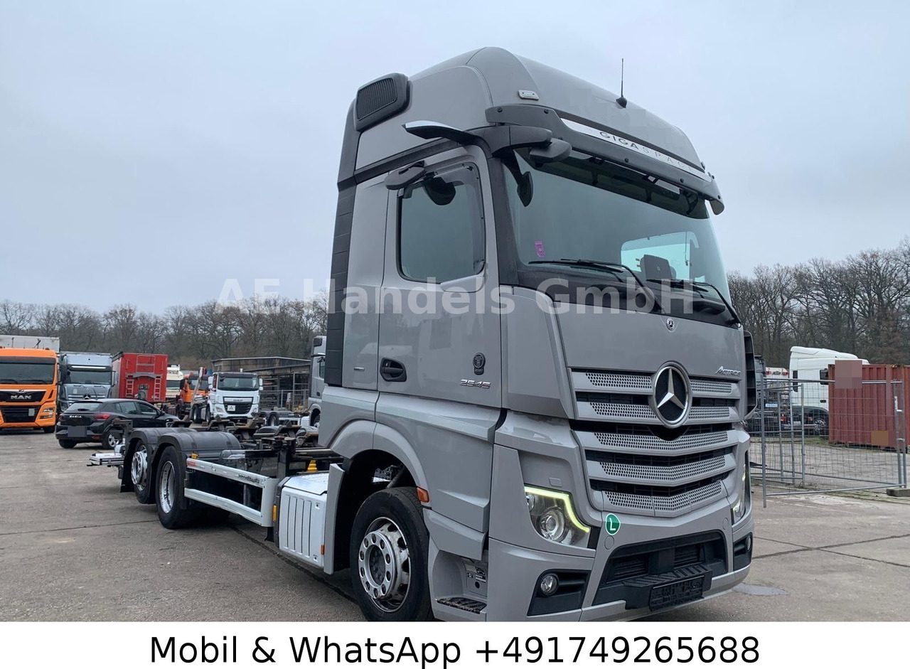 Mercedes-Benz Actros V 2545 GigaSpace BDF *Retarder/Multi/LBW - Kamion za prevoz kontejnera/ Kamion sa promenjivim sandukom: slika 1 Mercedes-Benz Actros V 2545 GigaSpace BDF *Retarder/Multi/LBW - Kamion za prevoz kontejnera/ Kamion sa promenjivim sandukom: slika 1