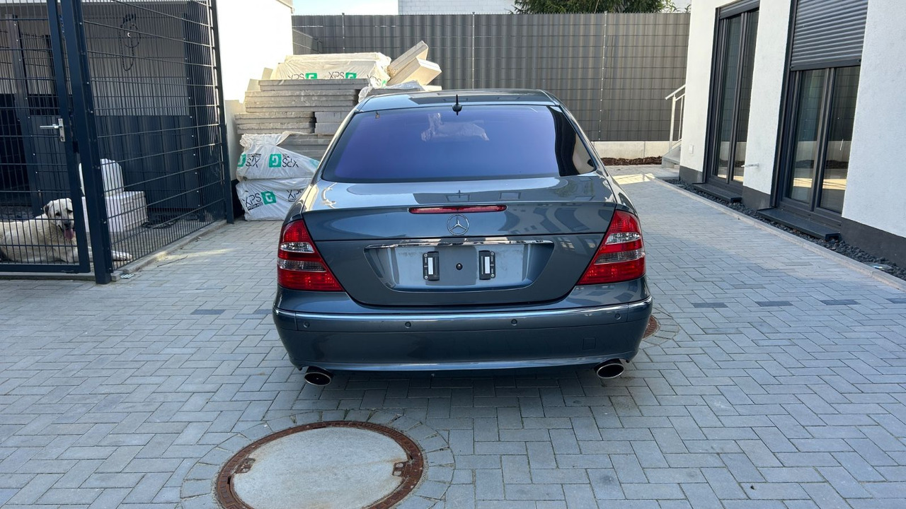 Mercedes-Benz E 350 ELEGANCE *Sport/Harman/Desingo/Massage/PDC - Limuzina: slika 4 Mercedes-Benz E 350 ELEGANCE *Sport/Harman/Desingo/Massage/PDC - Limuzina: slika 4