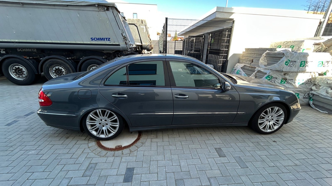 Mercedes-Benz E 350 ELEGANCE *Sport/Harman/Desingo/Massage/PDC - Limuzina: slika 2 Mercedes-Benz E 350 ELEGANCE *Sport/Harman/Desingo/Massage/PDC - Limuzina: slika 2