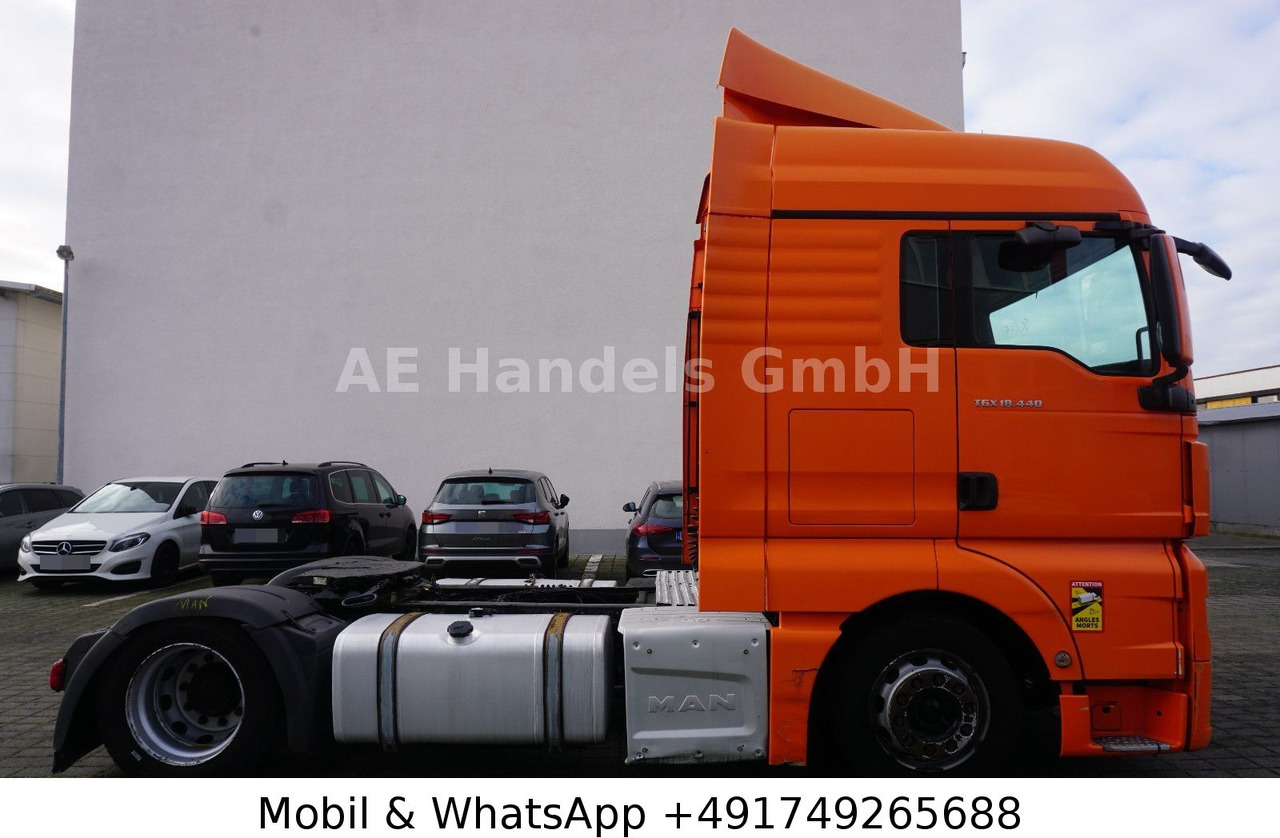 MAN TGX 18.440 XLX LL Low *Manual/Retarder/2xTank - Tegljač: slika 2 MAN TGX 18.440 XLX LL Low *Manual/Retarder/2xTank - Tegljač: slika 2