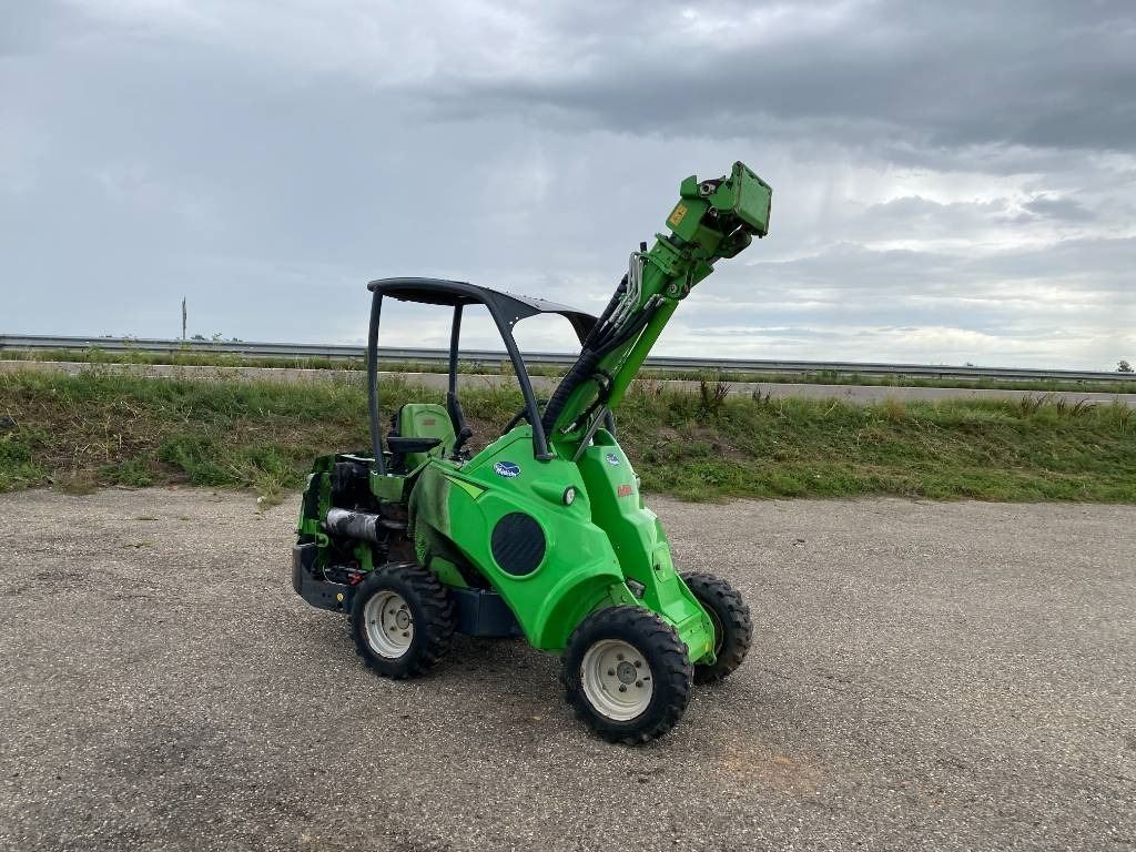 Avant M 528 EIPTT /Certificat CE endommagée - Zglobni utovarivač: slika 4 Avant M 528 EIPTT /Certificat CE endommagée - Zglobni utovarivač: slika 4