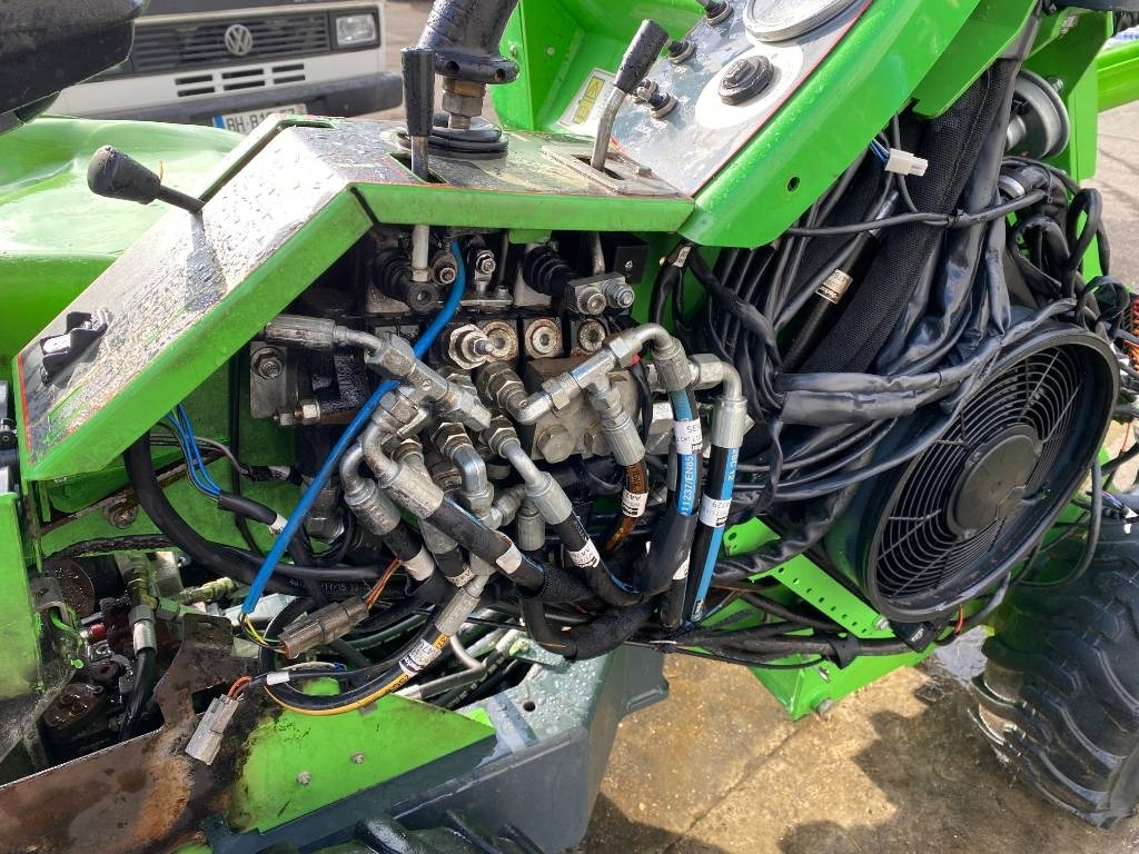 Zglobni utovarivač Avant M 528 EIPTT /Certificat CE endommagée: slika 15