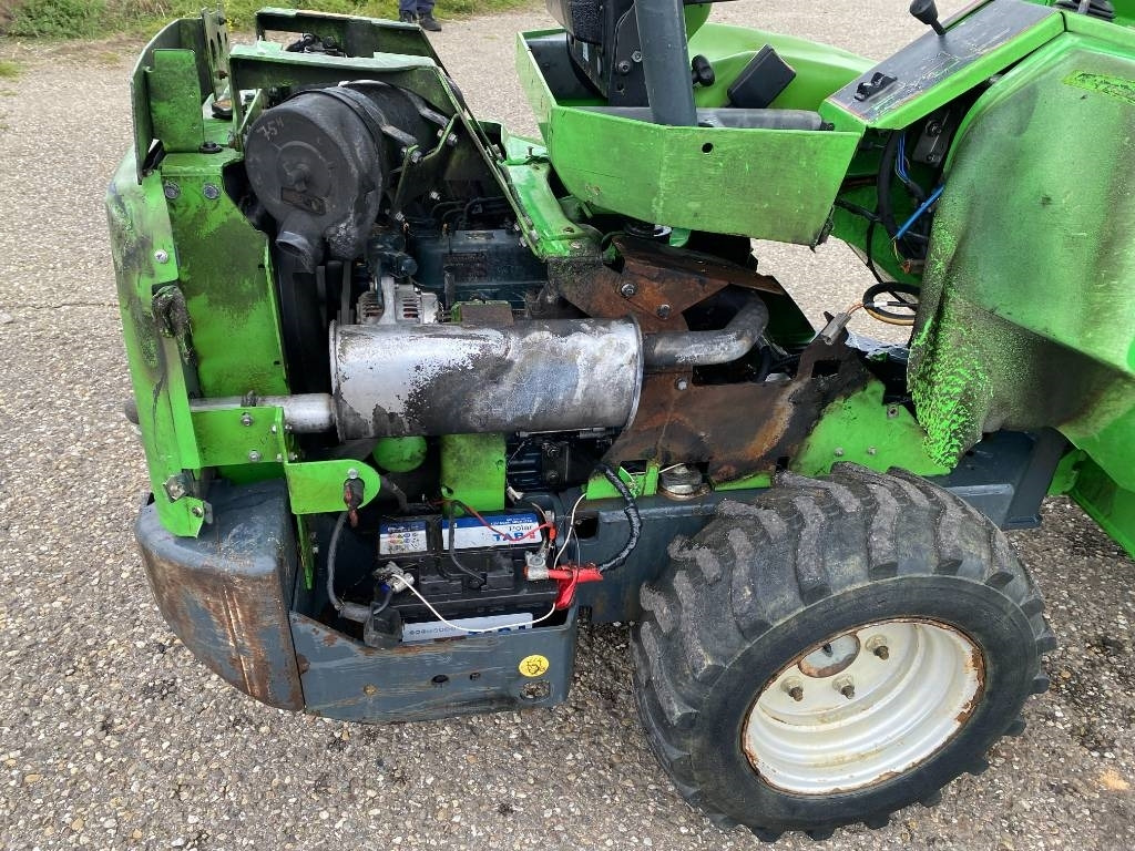 Zglobni utovarivač Avant M 528 EIPTT /Certificat CE endommagée: slika 41