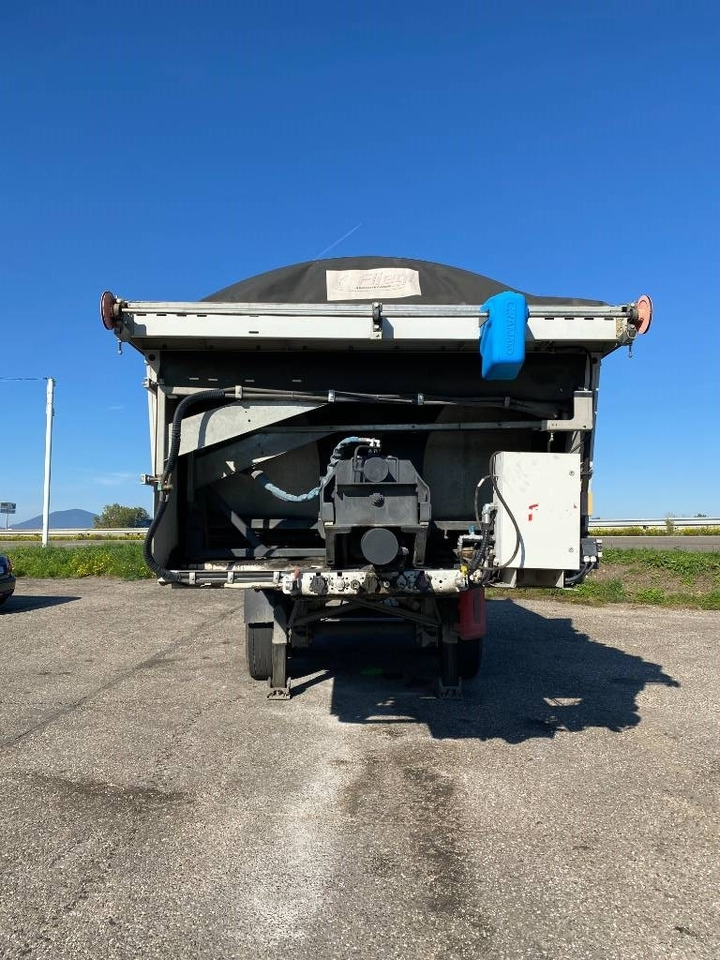 Fliegl THERMO ASS372/Asphalt-Profi endommagée - Poluprikolica sa pokretnim podom: slika 2 Fliegl THERMO ASS372/Asphalt-Profi endommagée - Poluprikolica sa pokretnim podom: slika 2