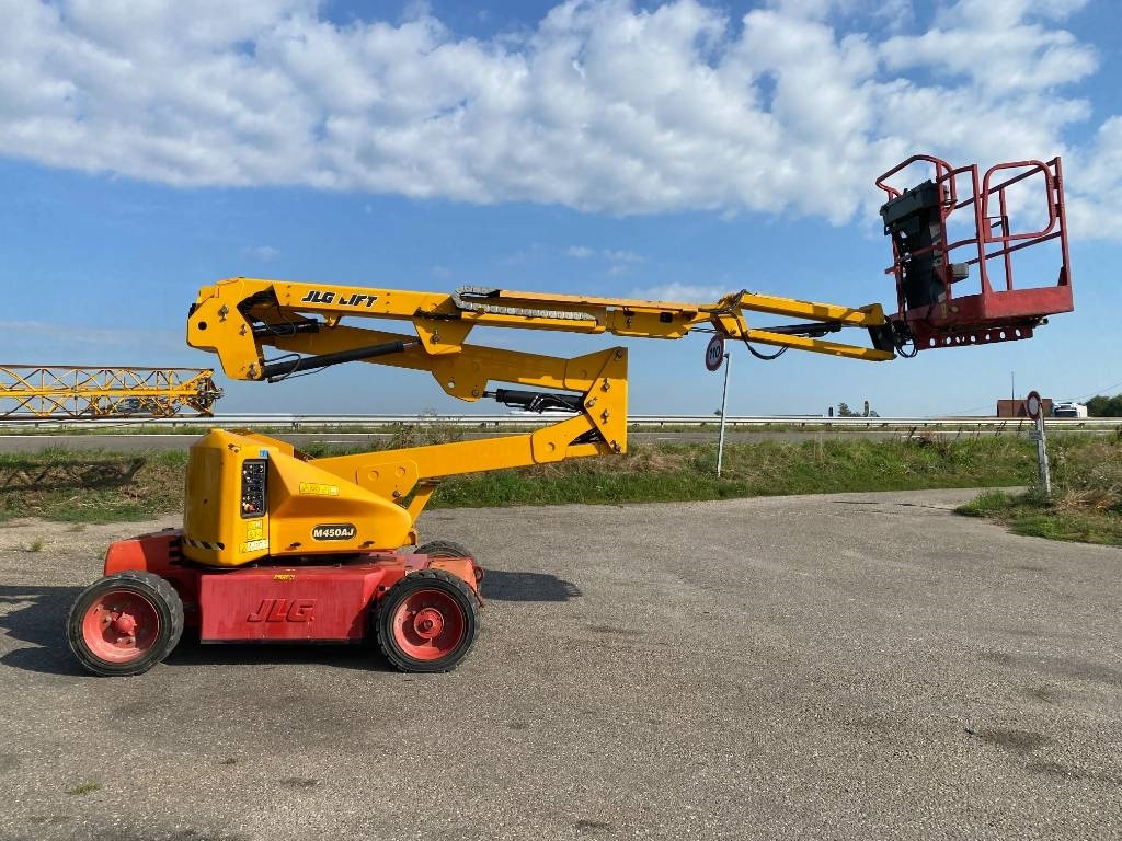 JLG M 450 AJ Hybr. Diesel elc. 15,7m - Zglobna platforma: slika 3 JLG M 450 AJ Hybr. Diesel elc. 15,7m - Zglobna platforma: slika 3
