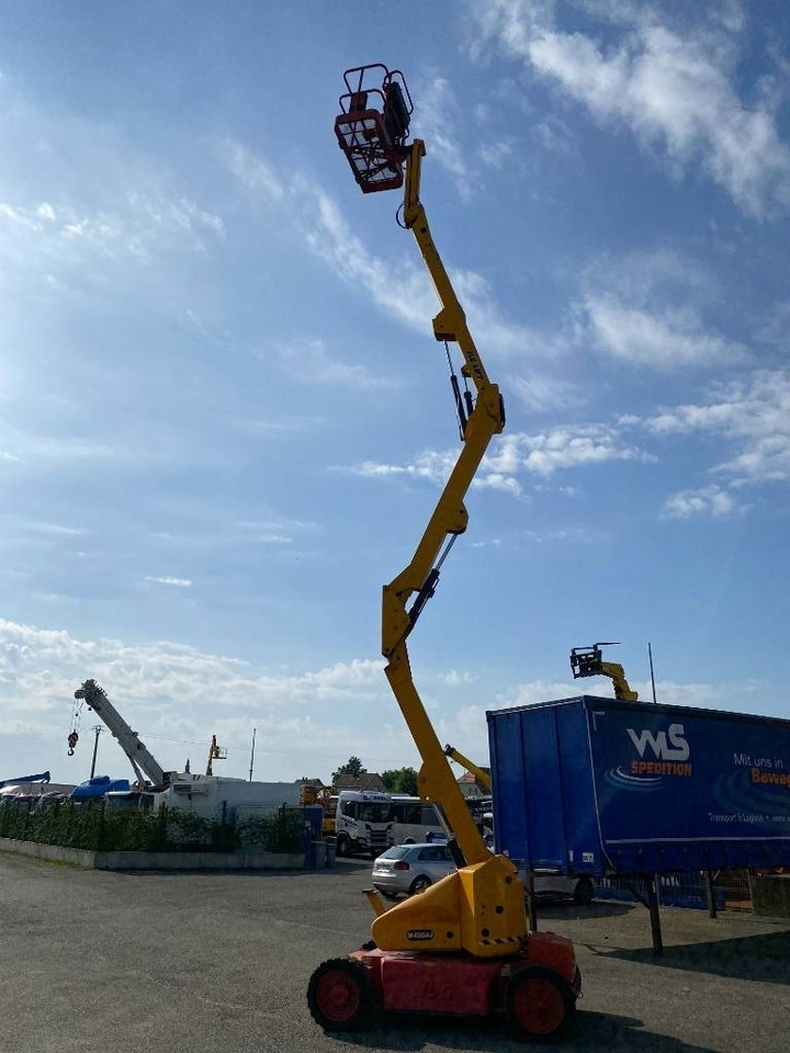 JLG M 450 AJ Hybr. Diesel elc. 15,7m - Zglobna platforma: slika 5 JLG M 450 AJ Hybr. Diesel elc. 15,7m - Zglobna platforma: slika 5