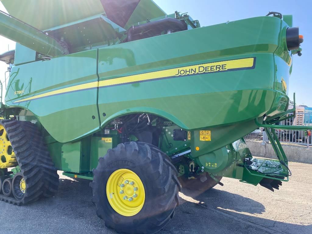 Novu Kombinovani kombajn John Deere S 780i Garantie PowerGard 08/2027: slika 23 Novu Kombinovani kombajn John Deere S 780i Garantie PowerGard 08/2027: slika 23