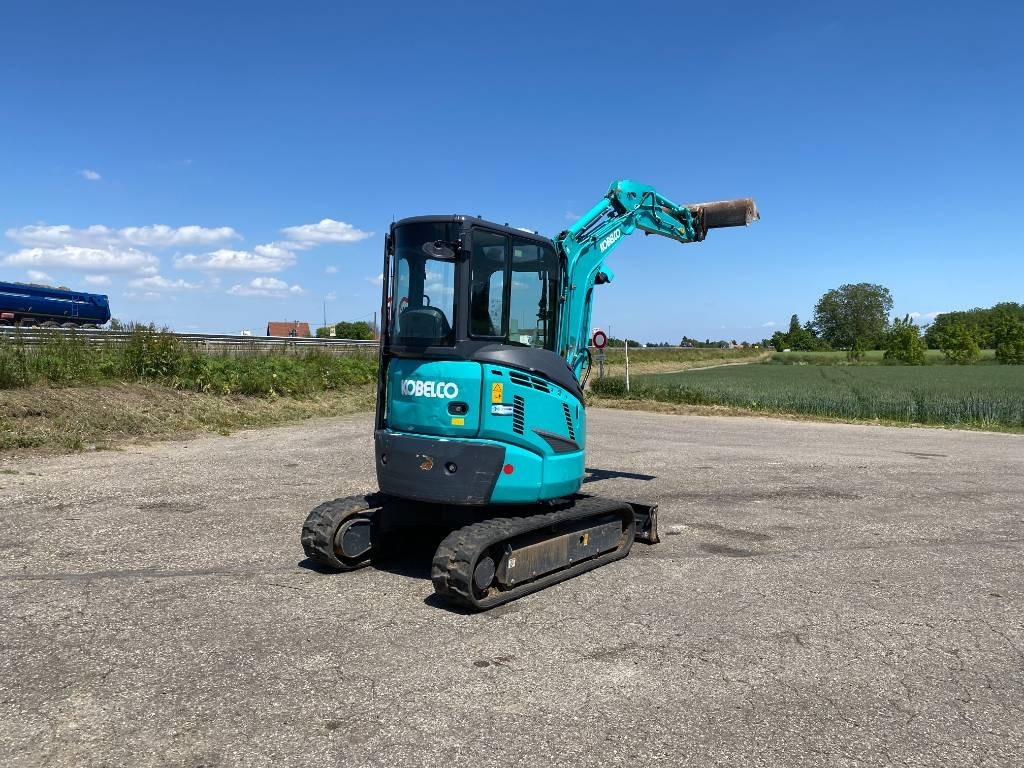 Kobelco SK28SR-6E 1er Main Origine Française endommagée - Mini bager: slika 4 Kobelco SK28SR-6E 1er Main Origine Française endommagée - Mini bager: slika 4