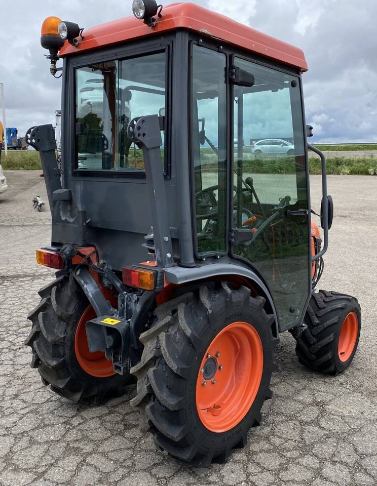 Kubota B 1161 DT Boite de vitesses mécanique - Traktor: slika 4 Kubota B 1161 DT Boite de vitesses mécanique - Traktor: slika 4