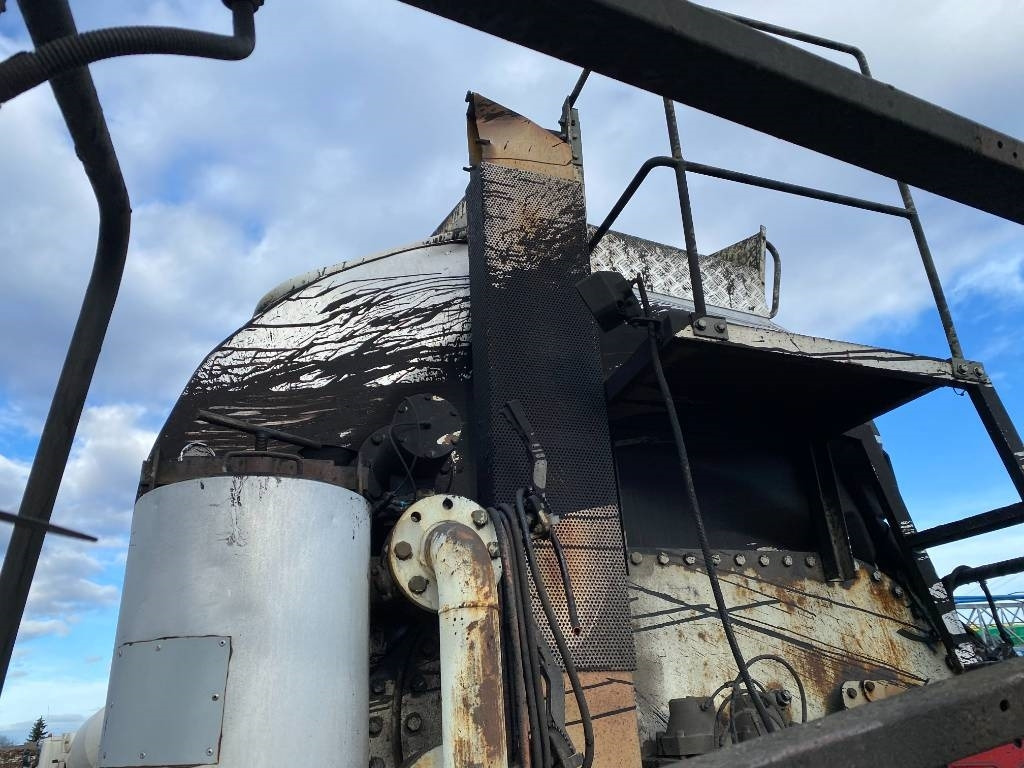 Kamion cisterna Mercedes-Benz ACTROS Mp2 2536/6x2 BVM -ACMAR CRAON Z12341: slika 27 Kamion cisterna Mercedes-Benz ACTROS Mp2 2536/6x2 BVM -ACMAR CRAON Z12341: slika 27