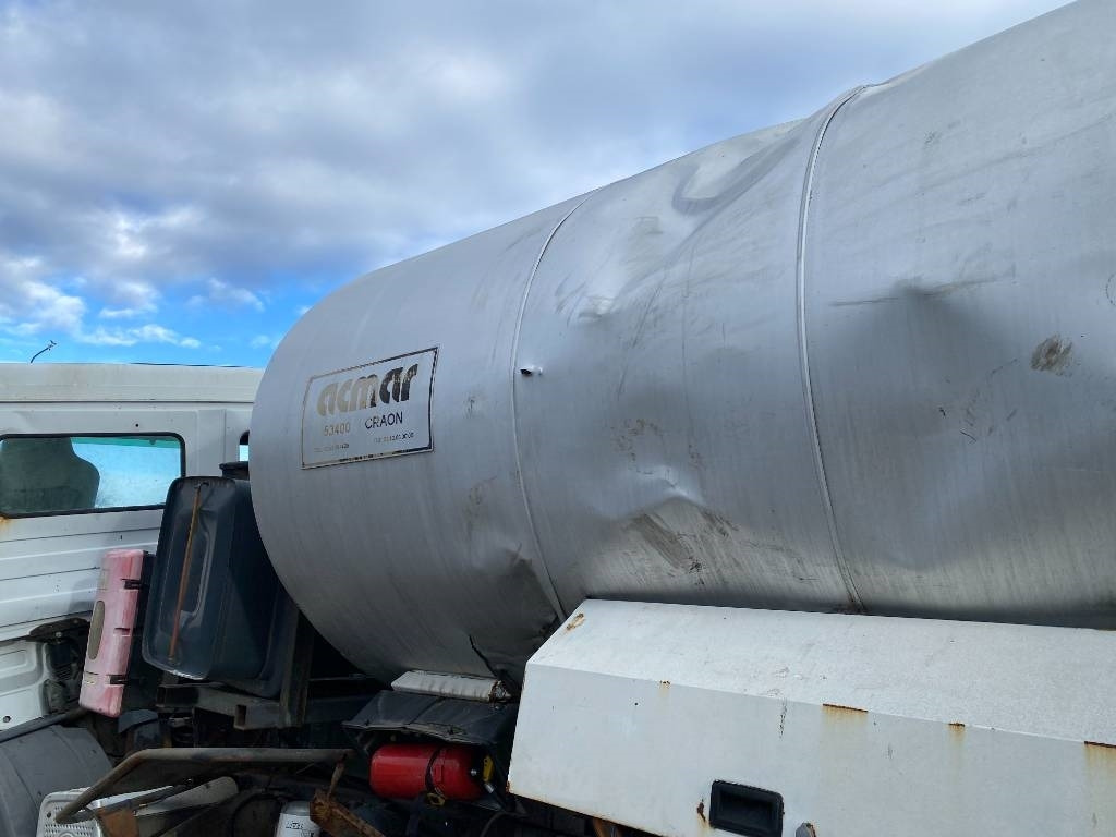 Kamion cisterna Mercedes-Benz ACTROS Mp2 2536/6x2 BVM -ACMAR CRAON Z12341: slika 21 Kamion cisterna Mercedes-Benz ACTROS Mp2 2536/6x2 BVM -ACMAR CRAON Z12341: slika 21