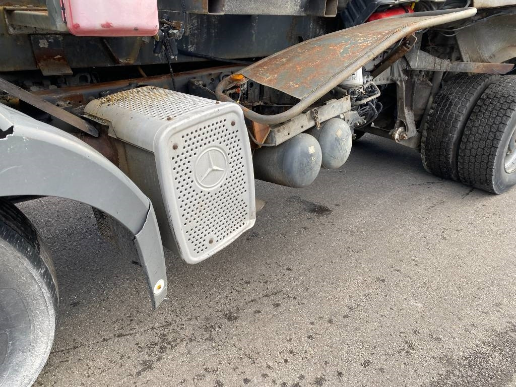 Kamion cisterna Mercedes-Benz ACTROS Mp2 2536/6x2 BVM -ACMAR CRAON Z12341: slika 14 Kamion cisterna Mercedes-Benz ACTROS Mp2 2536/6x2 BVM -ACMAR CRAON Z12341: slika 14