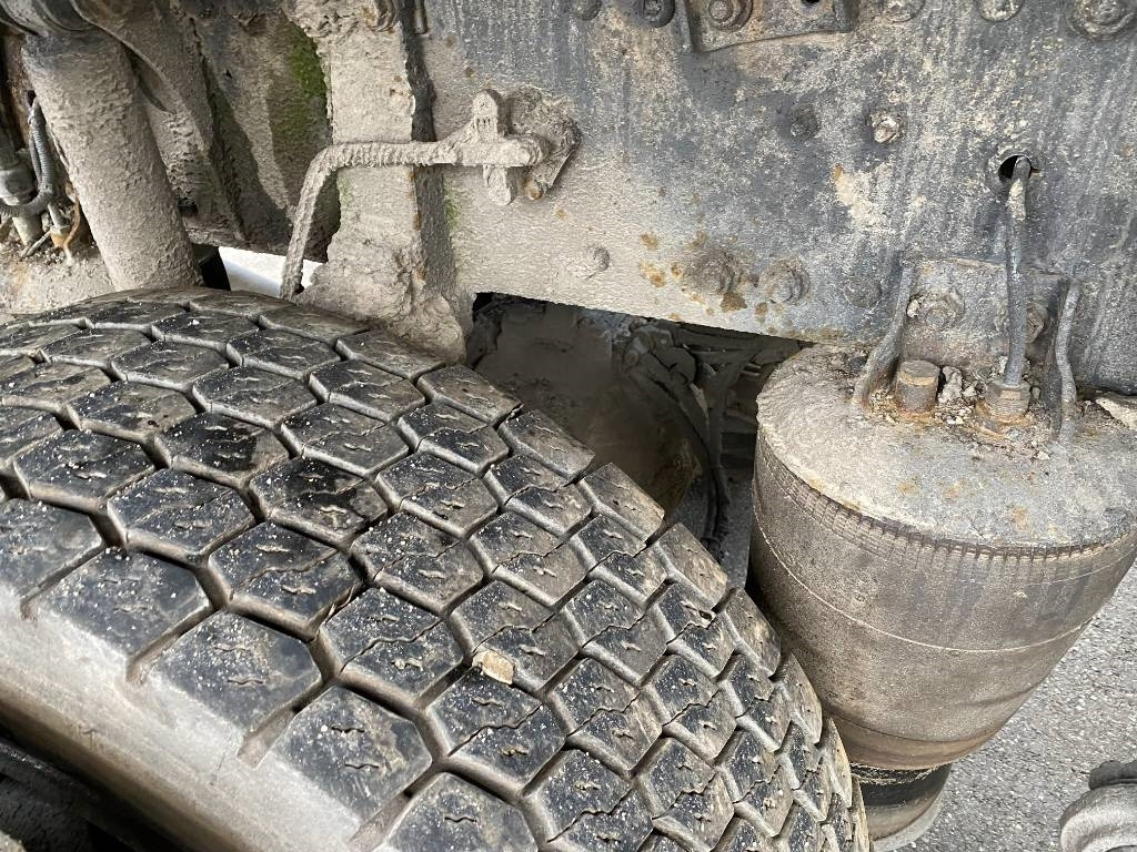 Kamion cisterna Mercedes-Benz ACTROS Mp2 2536/6x2 BVM -ACMAR CRAON Z12341: slika 19 Kamion cisterna Mercedes-Benz ACTROS Mp2 2536/6x2 BVM -ACMAR CRAON Z12341: slika 19