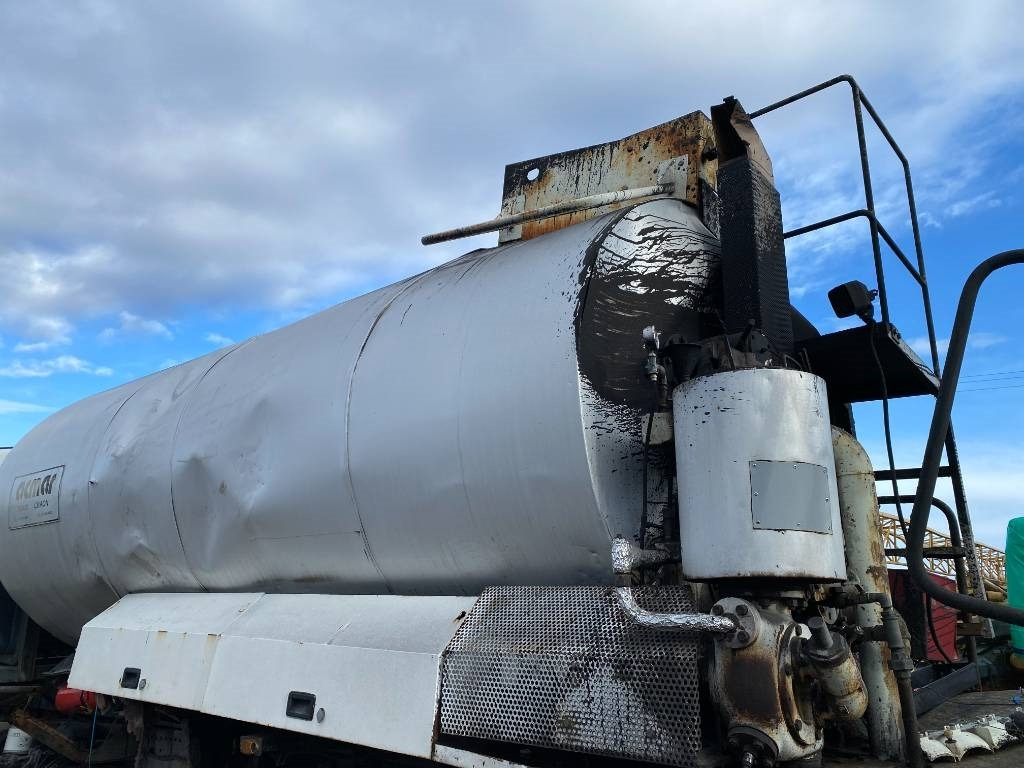 Kamion cisterna Mercedes-Benz ACTROS Mp2 2536/6x2 BVM -ACMAR CRAON Z12341: slika 22 Kamion cisterna Mercedes-Benz ACTROS Mp2 2536/6x2 BVM -ACMAR CRAON Z12341: slika 22