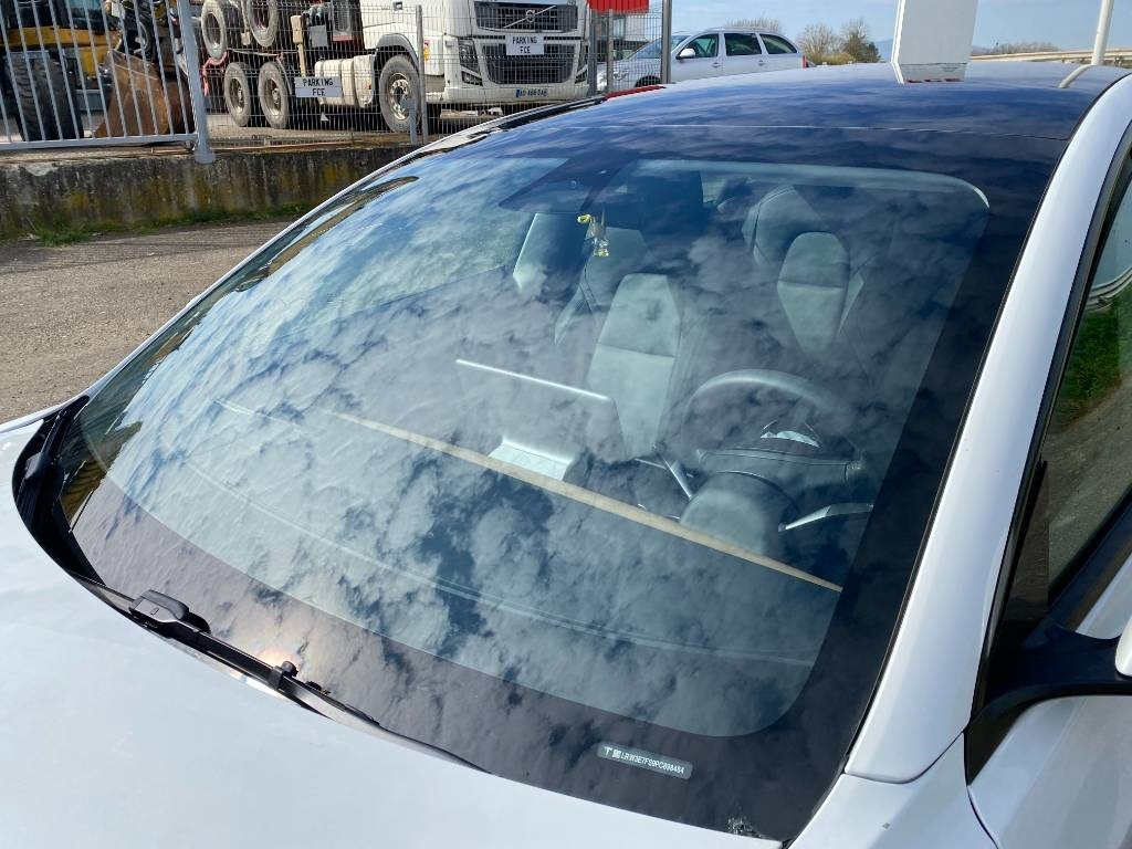 Limuzina Tesla MODEL 3 - 5YJ3 Rwd Origine Française: slika 26