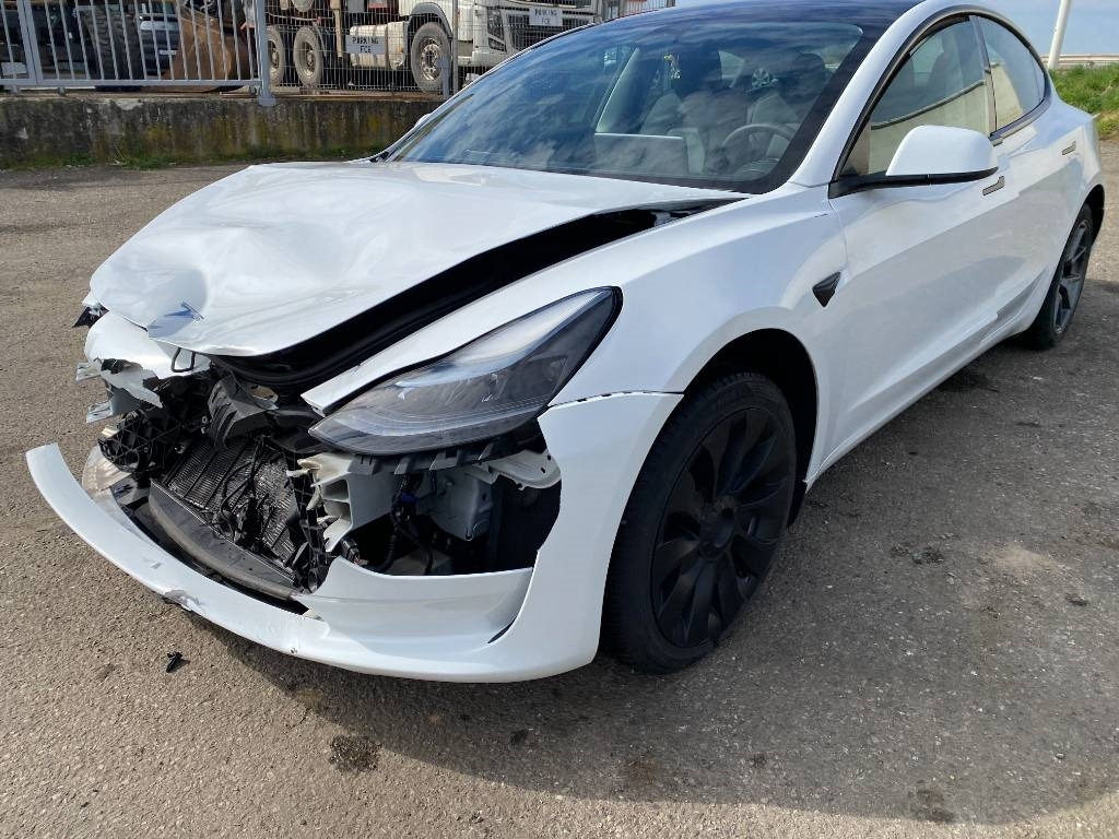 Limuzina Tesla MODEL 3 - 5YJ3 Rwd Origine Française: slika 25