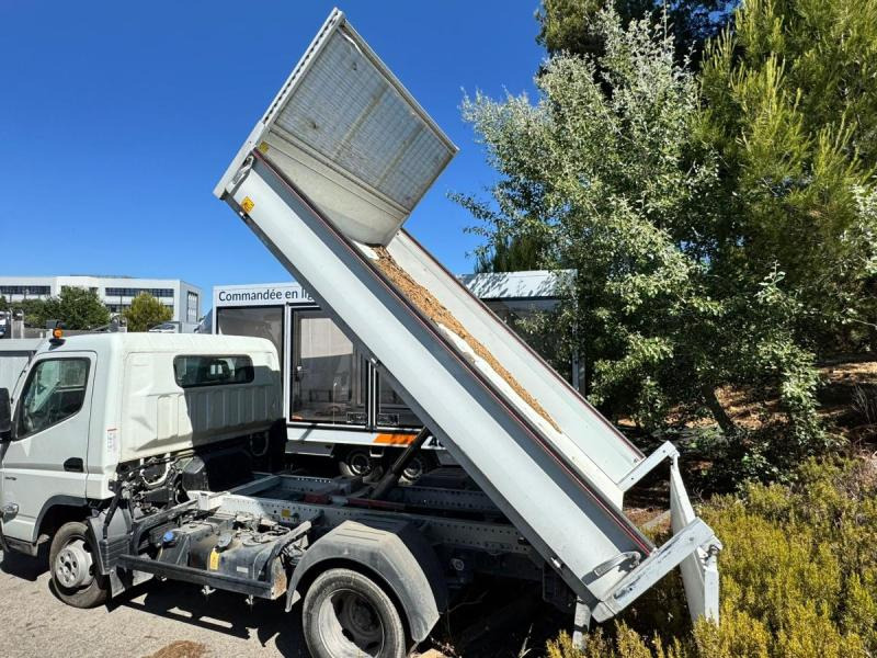 Mitsubishi Fuso FUSO CANTER 35C13 BENNE - Dostavno vozilo kiper: slika 2 Mitsubishi Fuso FUSO CANTER 35C13 BENNE - Dostavno vozilo kiper: slika 2