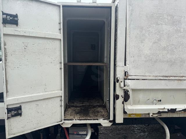 Mitsubishi Fuso FUSO CANTER 35C13 BENNE - Dostavno vozilo kiper: slika 5 Mitsubishi Fuso FUSO CANTER 35C13 BENNE - Dostavno vozilo kiper: slika 5