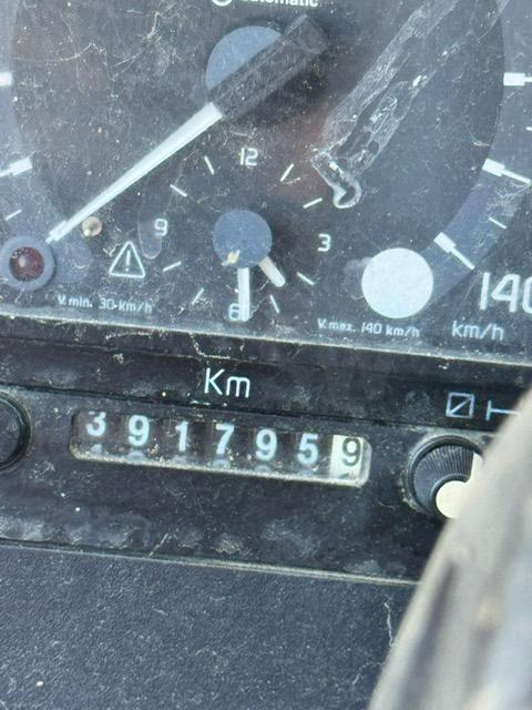 Kamion cisterna za prevoz goriva Renault MIDLUM 210 CITERNE MERCERON 11000 L 4 COMPARTIMENTS: slika 11