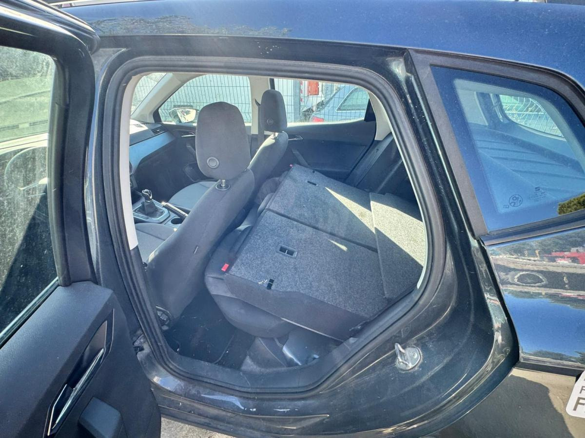 Automobil Seat Arona: slika 7 Automobil Seat Arona: slika 7