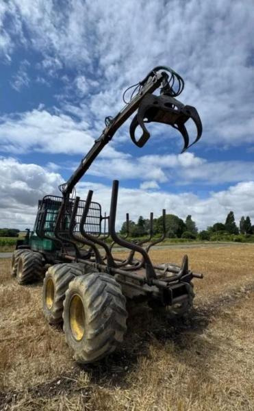 Timberjack 810B PORTEUR GRUE FORESTIER - Prevoznik: slika 3 Timberjack 810B PORTEUR GRUE FORESTIER - Prevoznik: slika 3