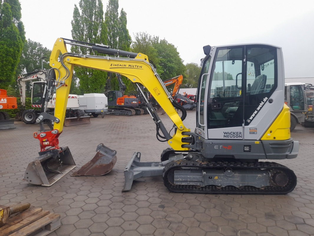 Neuson ET42 - Mini bager: slika 1 Neuson ET42 - Mini bager: slika 1