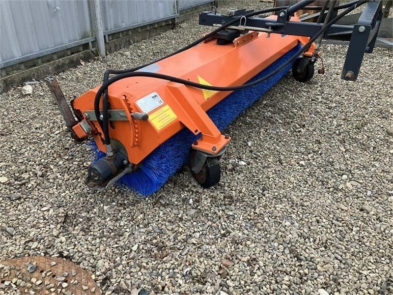 Tuchel 560 Plus - Metle: slika 4 Tuchel 560 Plus - Metle: slika 4