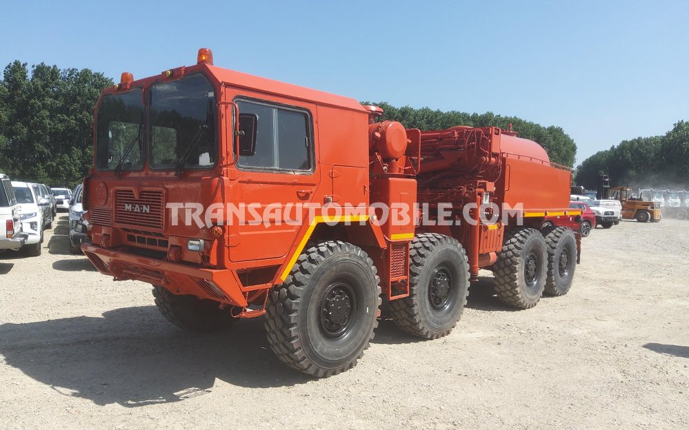 Man KAT 1 8x8 12.7L TURBO DIESEL GRUE 7 tonnes ATLAS KM4300 M5 + CITERNE CARBURANT mobile 3.500 litres - EXPORT OUT EU - Kamion cisterna, Kamion sa dizalicom: slika 1 Man KAT 1 8x8 12.7L TURBO DIESEL GRUE 7 tonnes ATLAS KM4300 M5 + CITERNE CARBURANT mobile 3.500 litres - EXPORT OUT EU - Kamion cisterna, Kamion sa dizalicom: slika 1