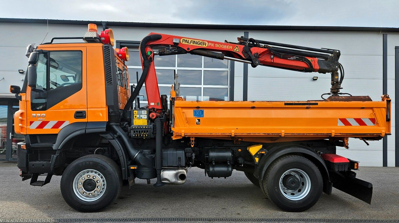 Iveco Trakker 190T33 4x4 Euro5 Kran Palfinger Funk - Istovarivač, Kamion sa dizalicom: slika 5 Iveco Trakker 190T33 4x4 Euro5 Kran Palfinger Funk - Istovarivač, Kamion sa dizalicom: slika 5