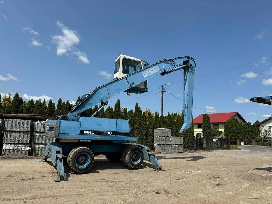 Koparka przeładunkowa Fuchs MHL 330 - Bager za obradu otpada/ Industrije: slika 1 Koparka przeładunkowa Fuchs MHL 330 - Bager za obradu otpada/ Industrije: slika 1