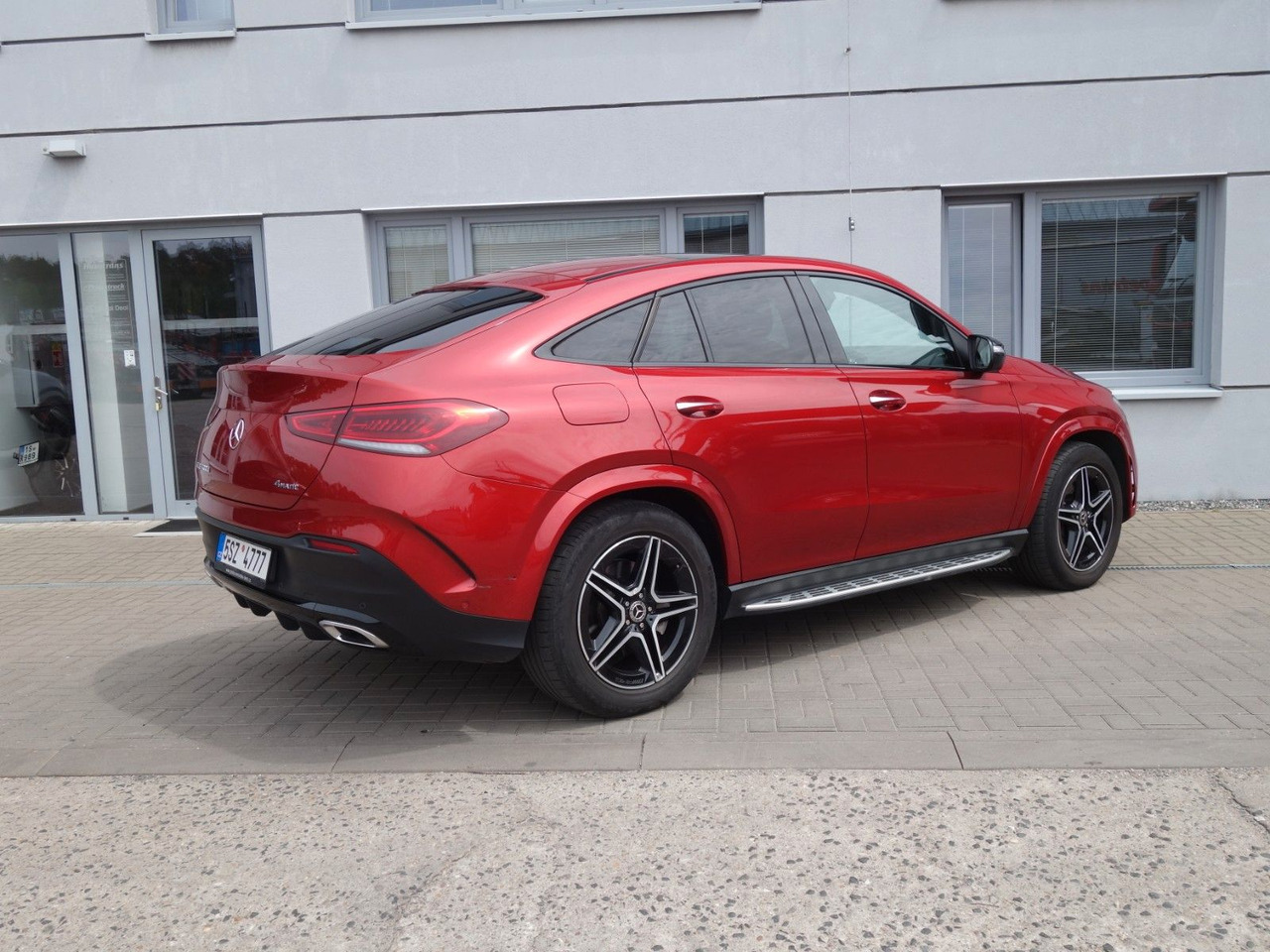 Mercedes-Benz GLE 400 d 4Matic Coupe Pano - SUV: slika 5 Mercedes-Benz GLE 400 d 4Matic Coupe Pano - SUV: slika 5