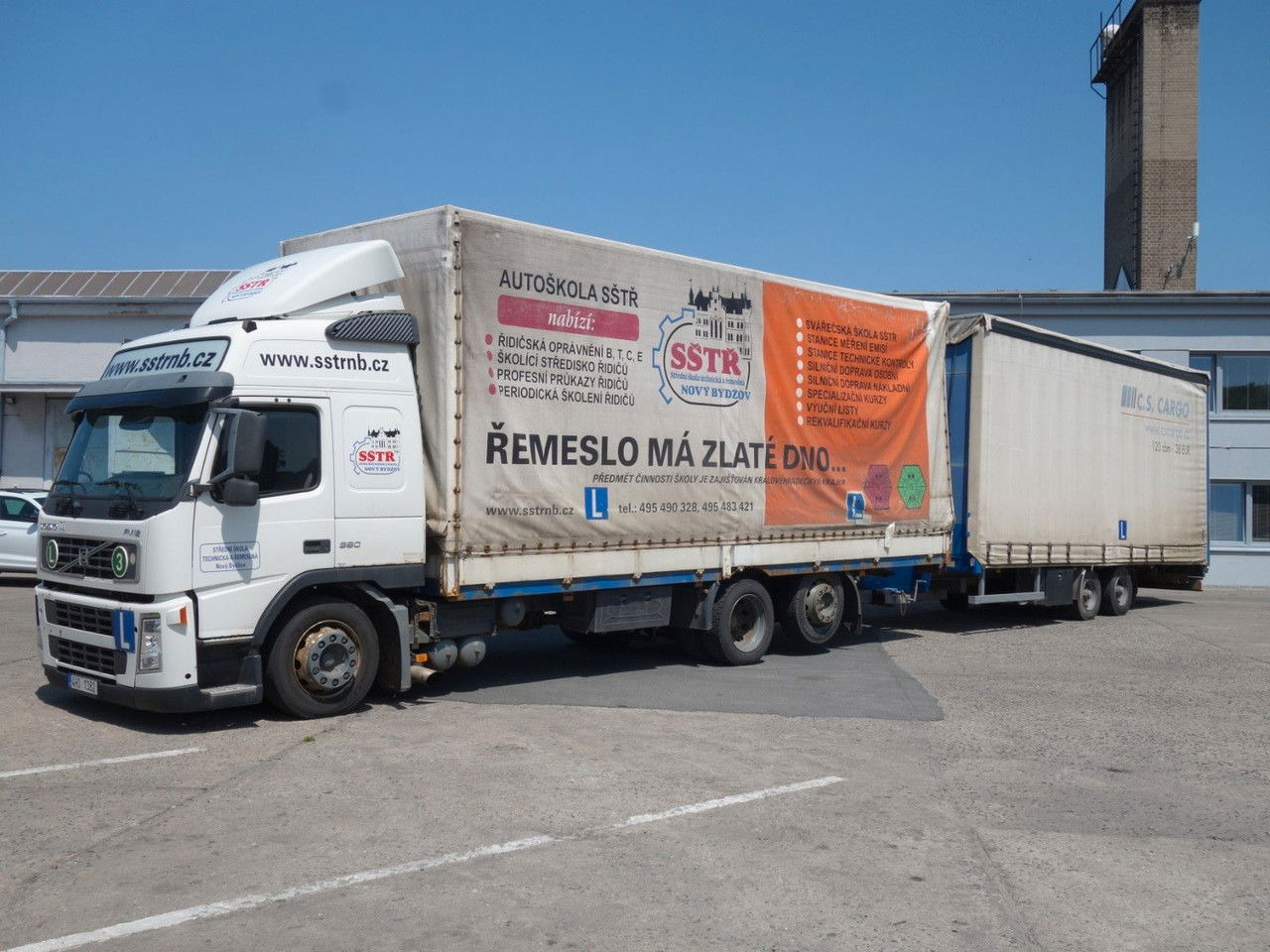 Volvo FM 380 6x2 + Panav Anhänger - Kamion sa ceradom: slika 2 Volvo FM 380 6x2 + Panav Anhänger - Kamion sa ceradom: slika 2