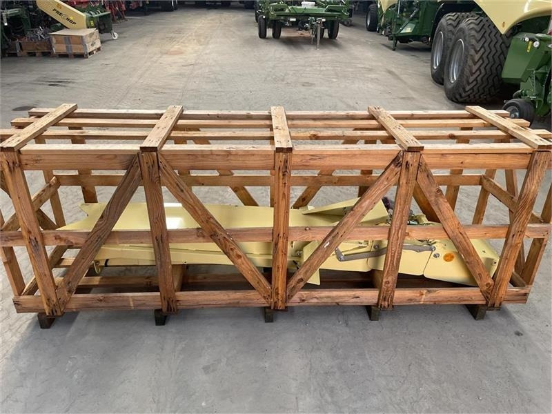 Krone BIG X - Oprema za prevrtanje i razlaganje: slika 5 Krone BIG X - Oprema za prevrtanje i razlaganje: slika 5