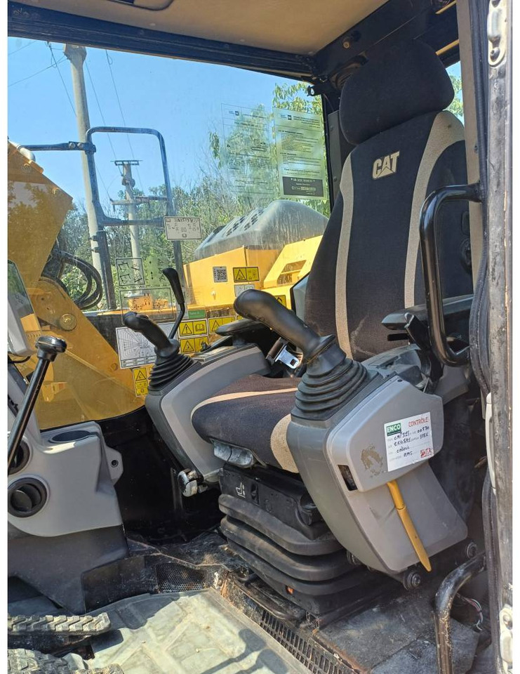Bager guseničar CAT 314ELCR: slika 12