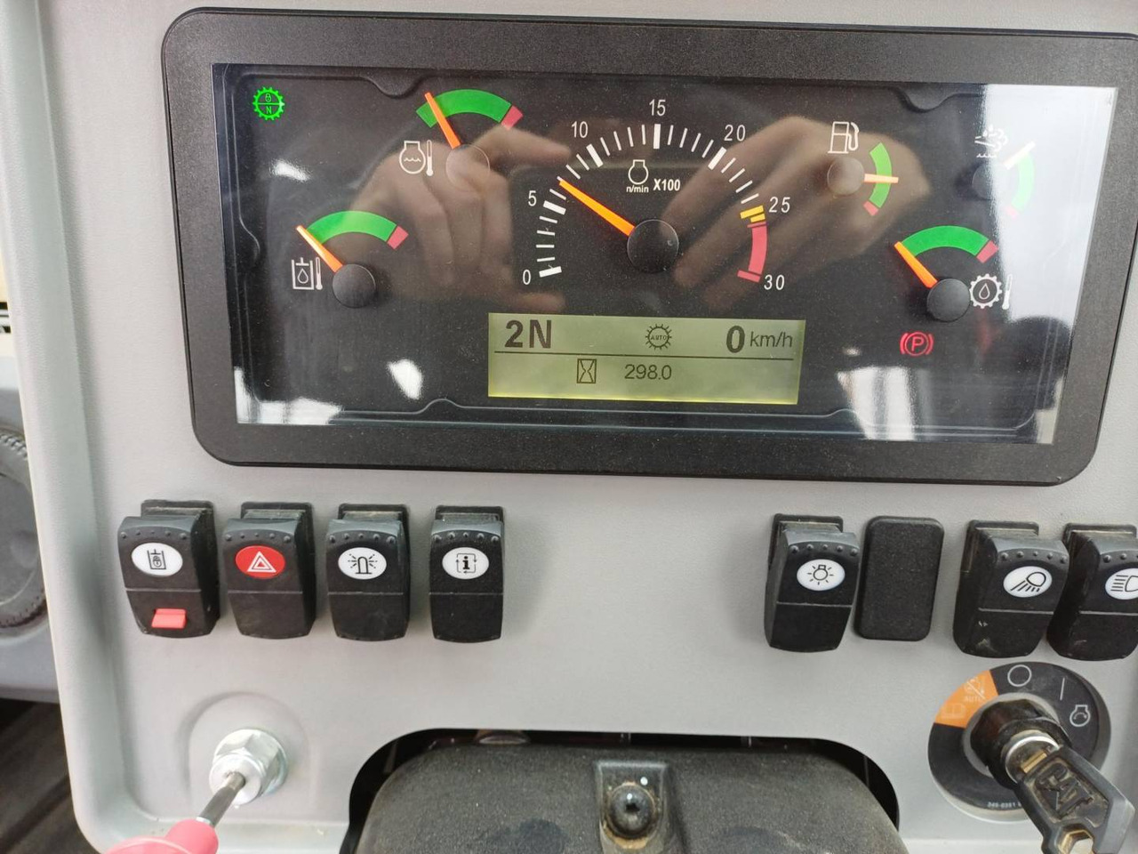 CAT 950GC - Utovarivač točkaš: slika 5 CAT 950GC - Utovarivač točkaš: slika 5