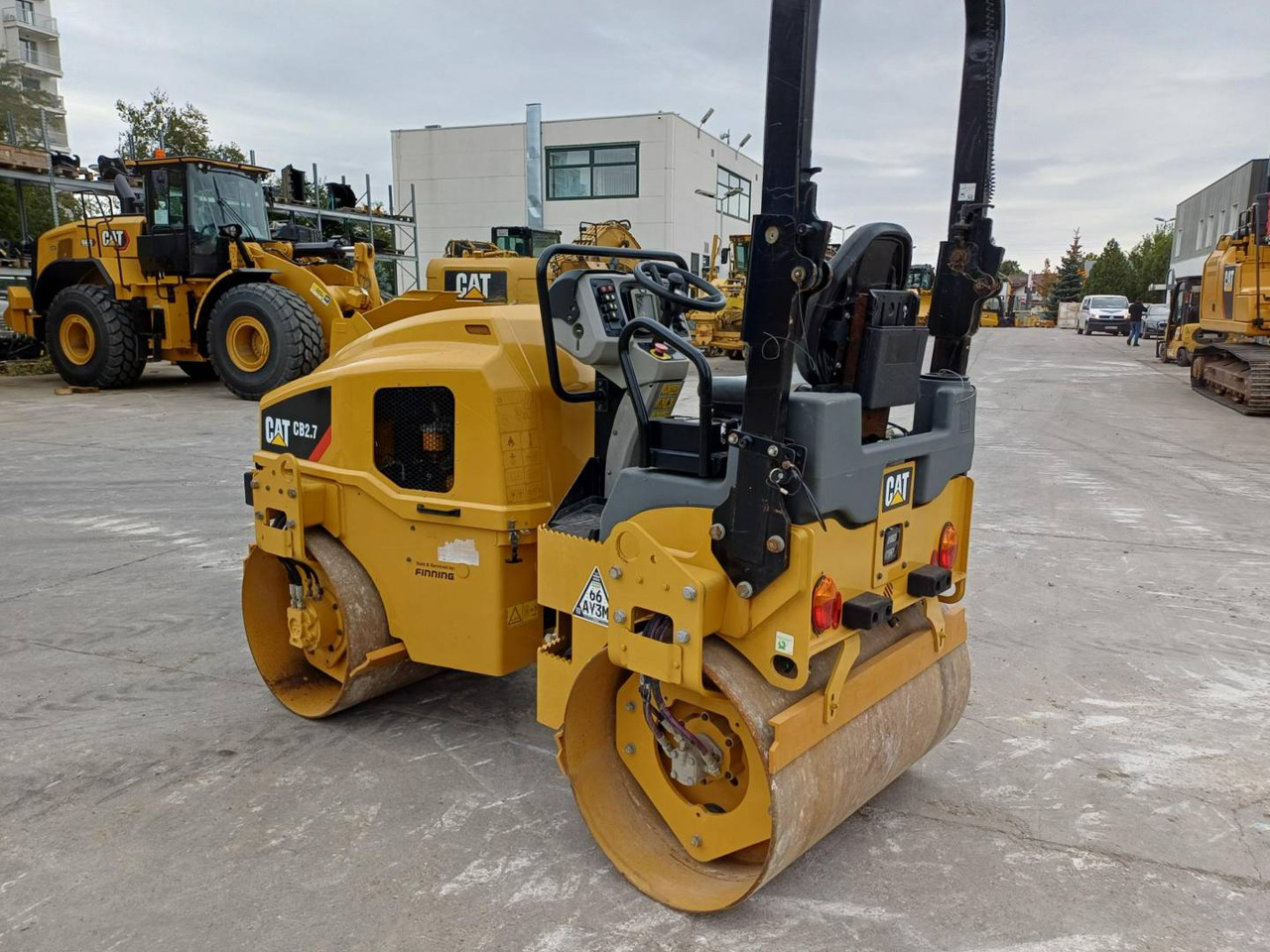 CAT CB2.7LRC - Valjak za puteve: slika 4 CAT CB2.7LRC - Valjak za puteve: slika 4