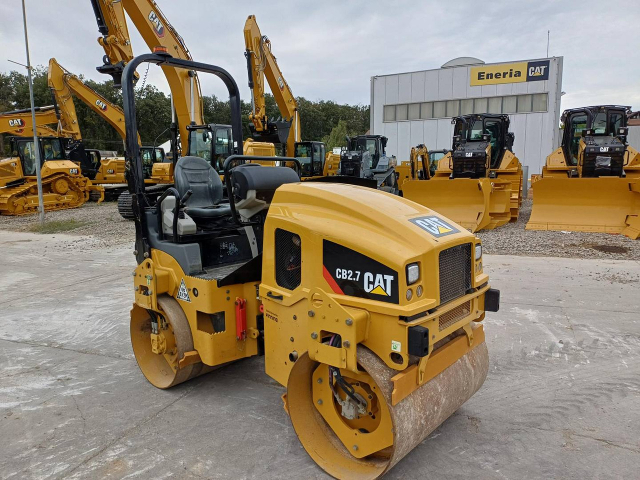 CAT CB2.7LRC - Valjak za puteve: slika 2 CAT CB2.7LRC - Valjak za puteve: slika 2