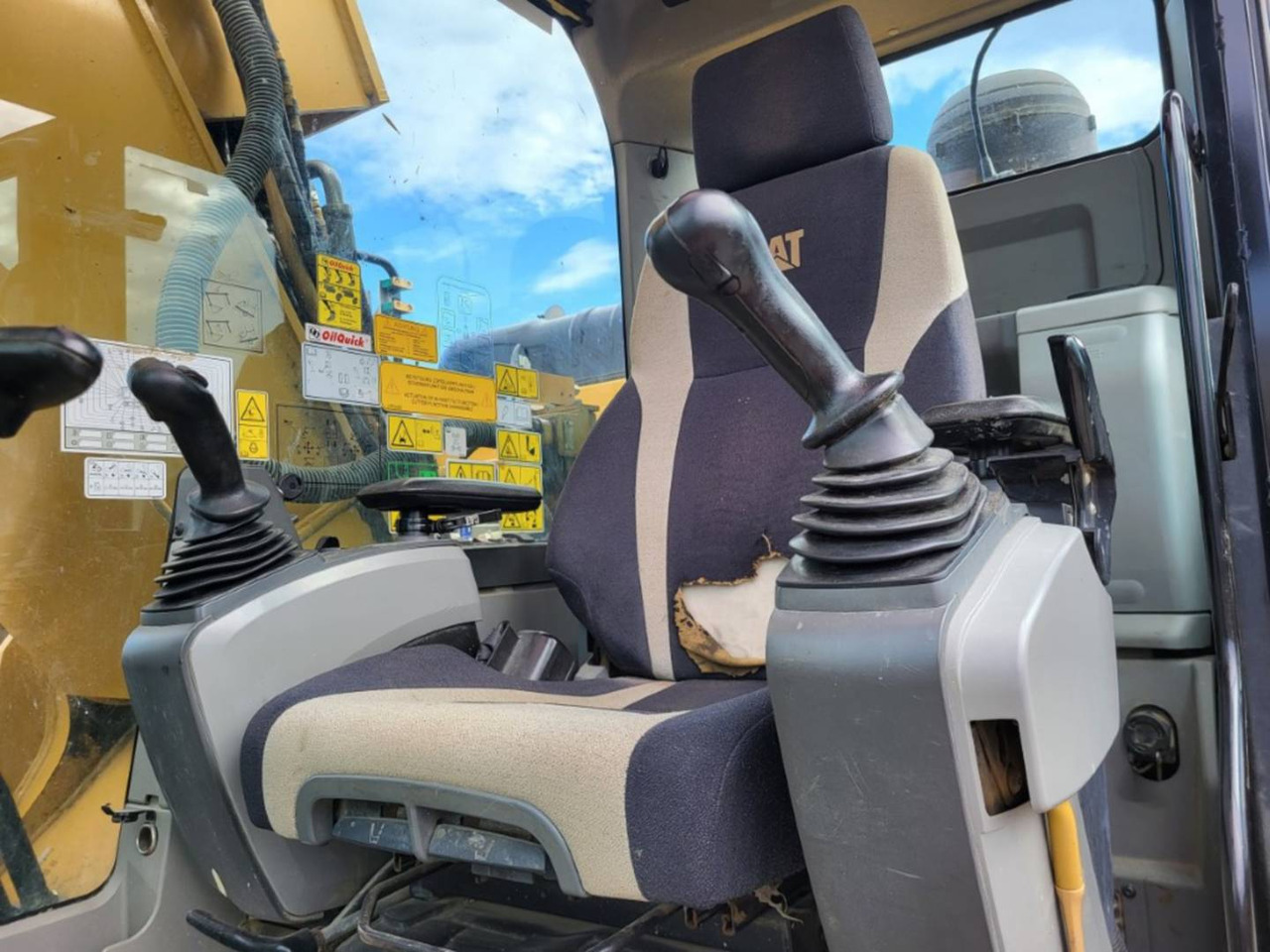 Bager guseničar CAT 326FLN: slika 8