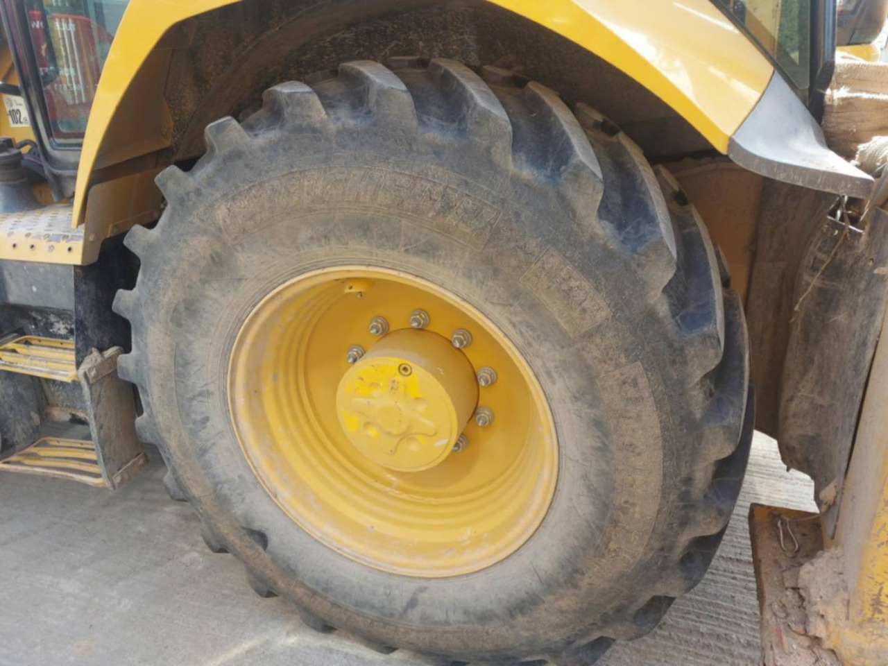 Bager utovarivač CAT 428: slika 10