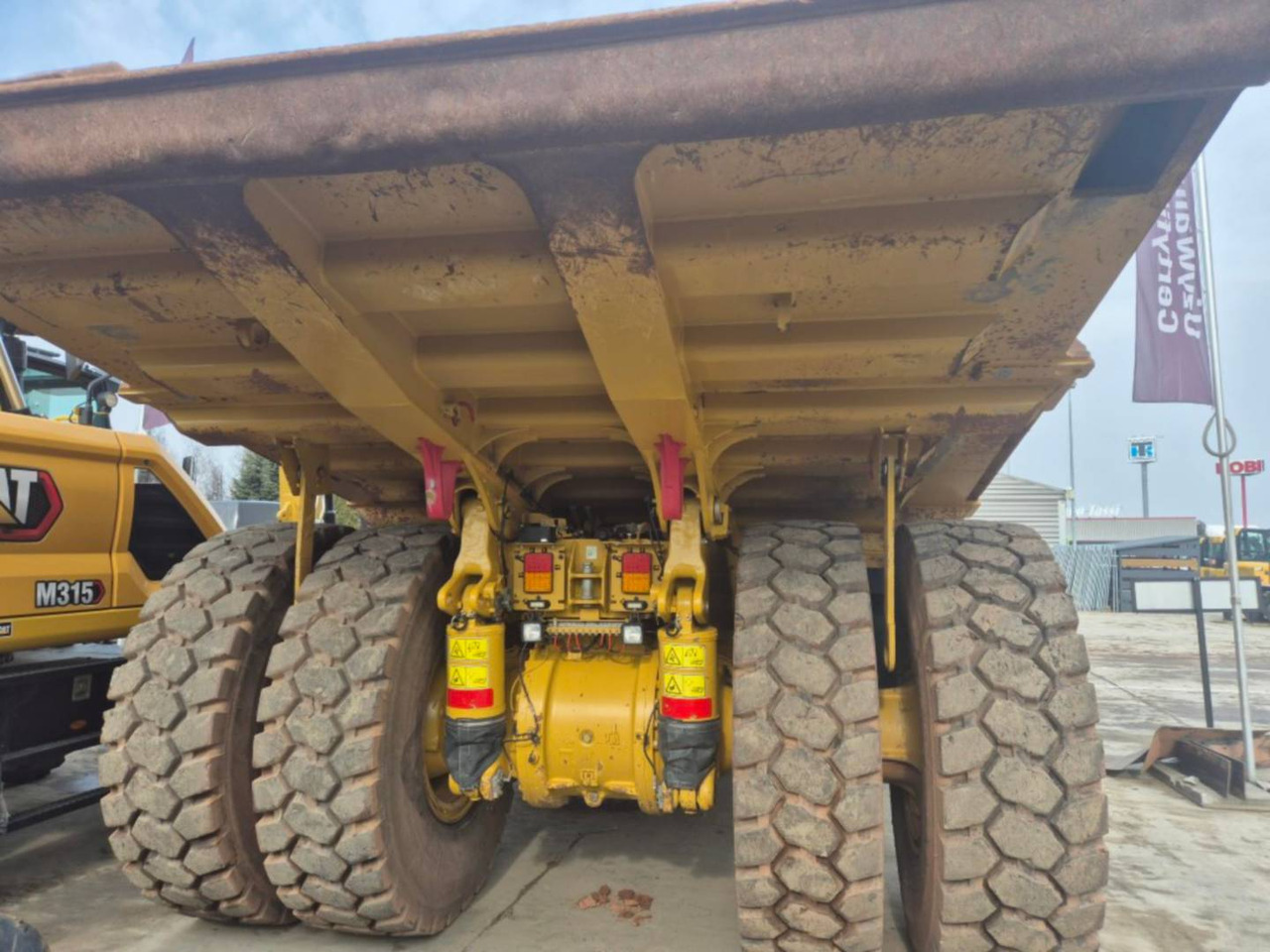 CAT 772G - Kiper sa krutom šasijom/ Kiper za kamen: slika 4 CAT 772G - Kiper sa krutom šasijom/ Kiper za kamen: slika 4