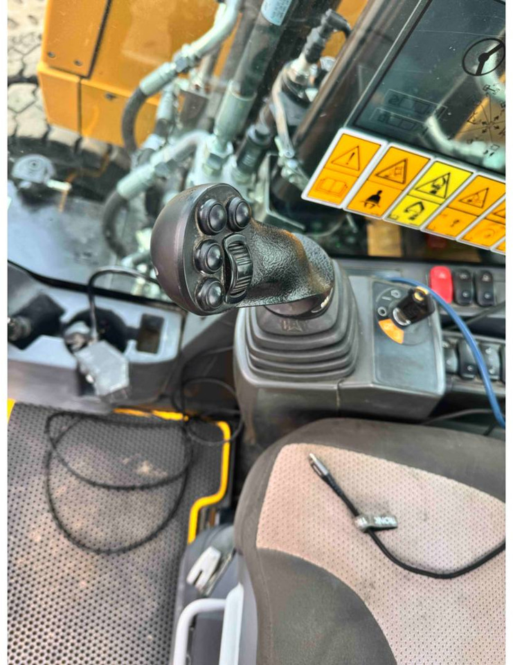 Bager točkaš CAT M314F: slika 30