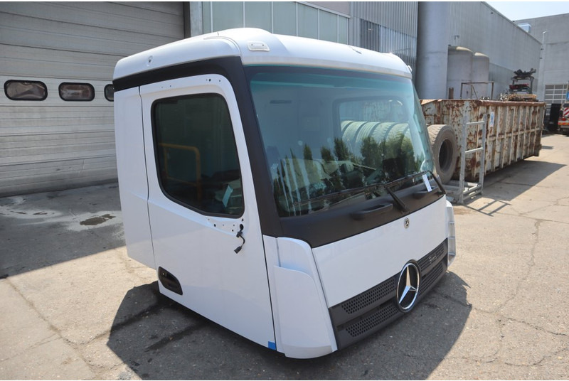 Mercedes-Benz AROCS M-CAB CLASSICSPACE 2.3 M - Kabina i enterijer za Kamion: slika 3 Mercedes-Benz AROCS M-CAB CLASSICSPACE 2.3 M - Kabina i enterijer za Kamion: slika 3