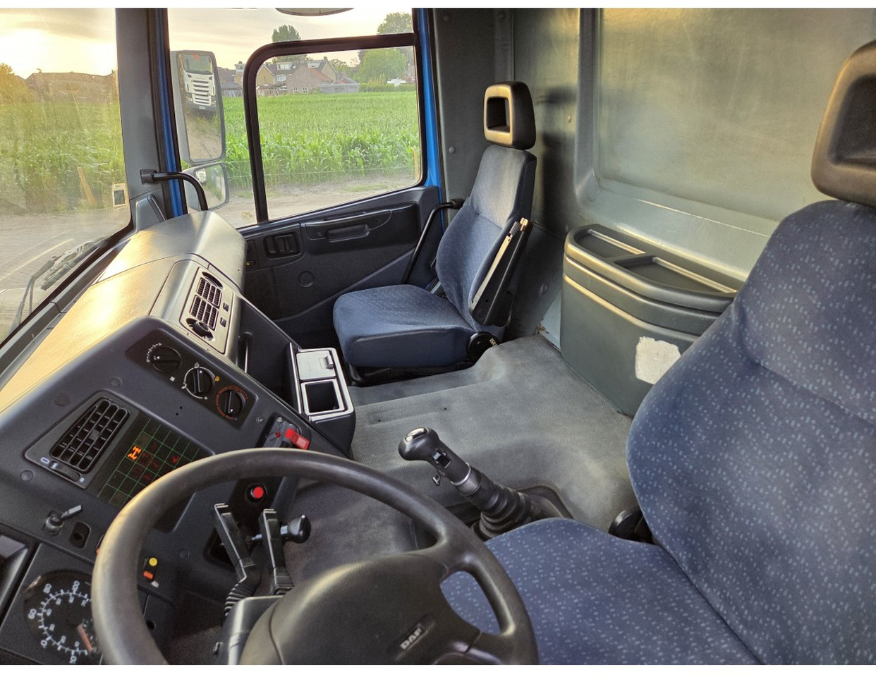 Istovarivač DAF 85 400 ATI 6x4 Tipper: slika 9 Istovarivač DAF 85 400 ATI 6x4 Tipper: slika 9