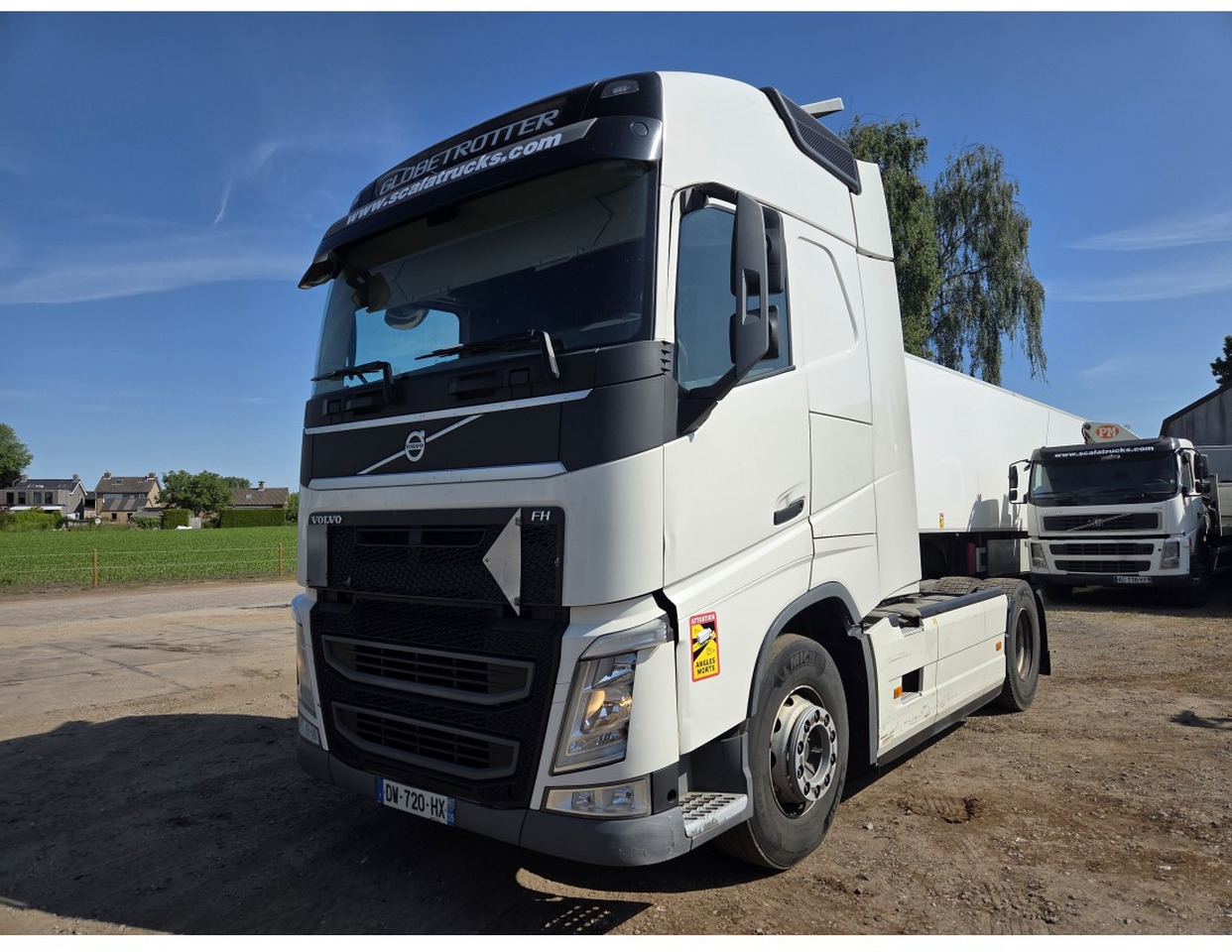 VOLVO FH 500 4X2 TRACTOR UNIT 2 TANKS VEB+ - Druga mašina: slika 1 VOLVO FH 500 4X2 TRACTOR UNIT 2 TANKS VEB+ - Druga mašina: slika 1