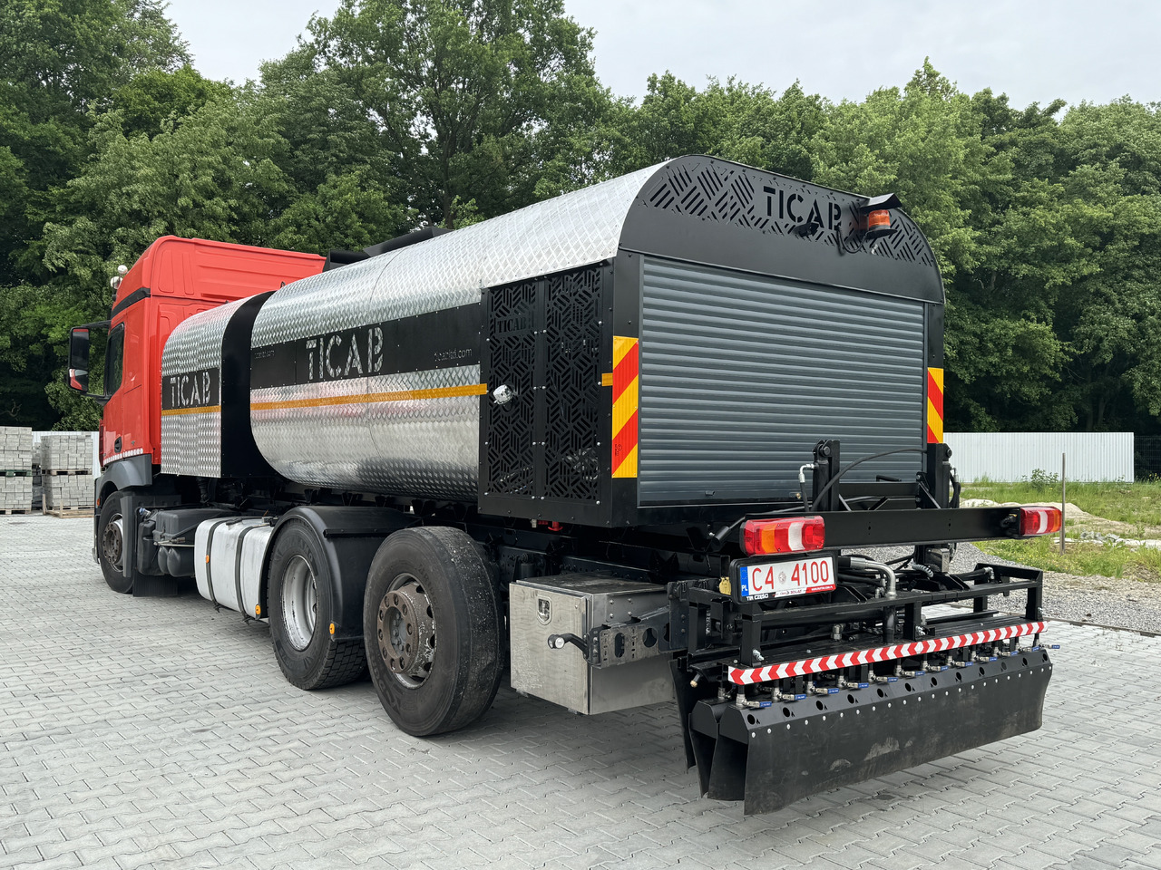 TICAB Asphalt Distributor, 8000 L, Аutonomous Asphalt Sprayer, Manufacturer - Auto pumpa za beton: slika 5 TICAB Asphalt Distributor, 8000 L, Аutonomous Asphalt Sprayer, Manufacturer - Auto pumpa za beton: slika 5