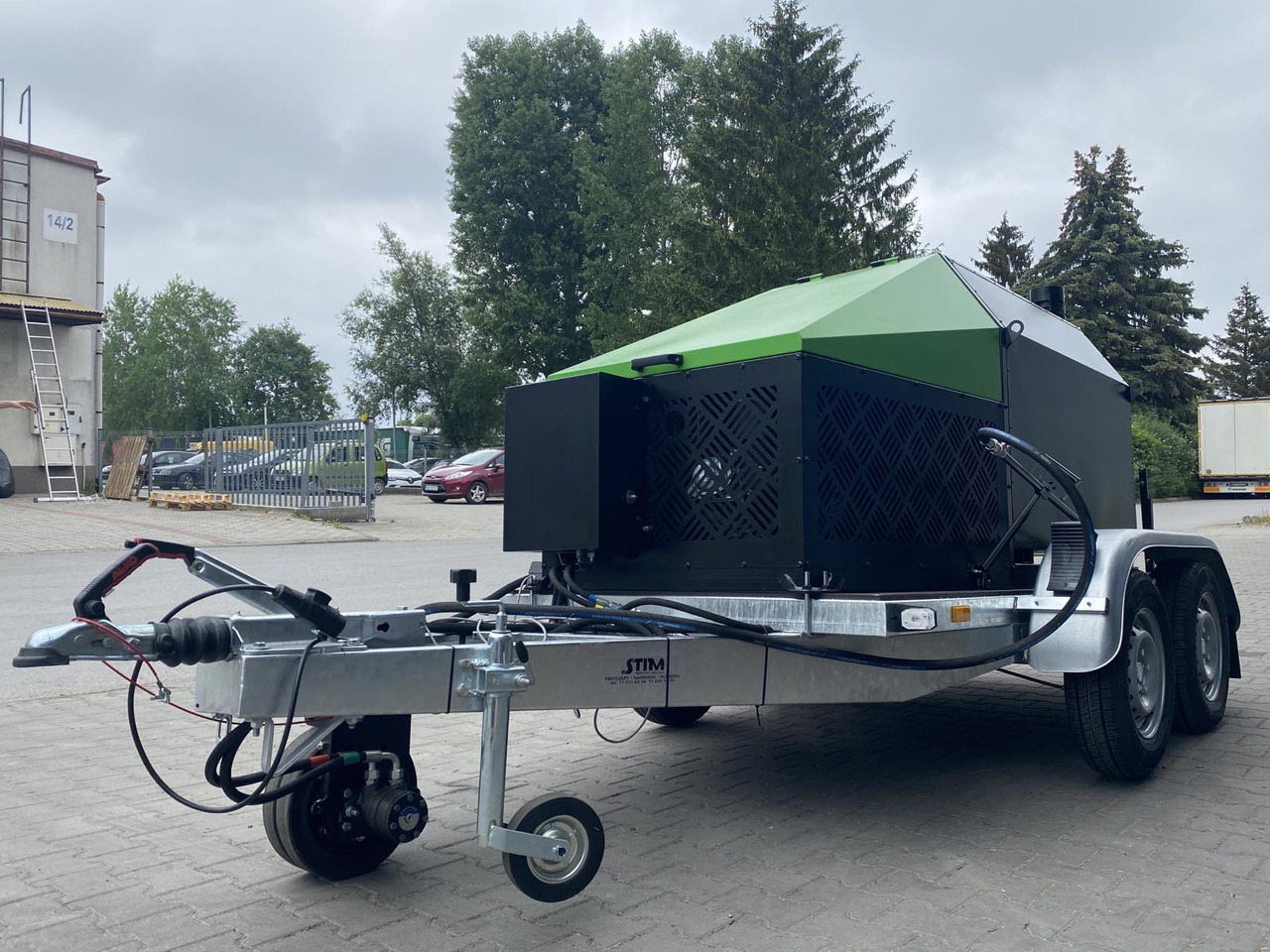 TICAB SelfPropelled Bitumen Emulsion Sprayer,1000L,Manufacturer - Prskalica bitu-emulzije: slika 3 TICAB SelfPropelled Bitumen Emulsion Sprayer,1000L,Manufacturer - Prskalica bitu-emulzije: slika 3