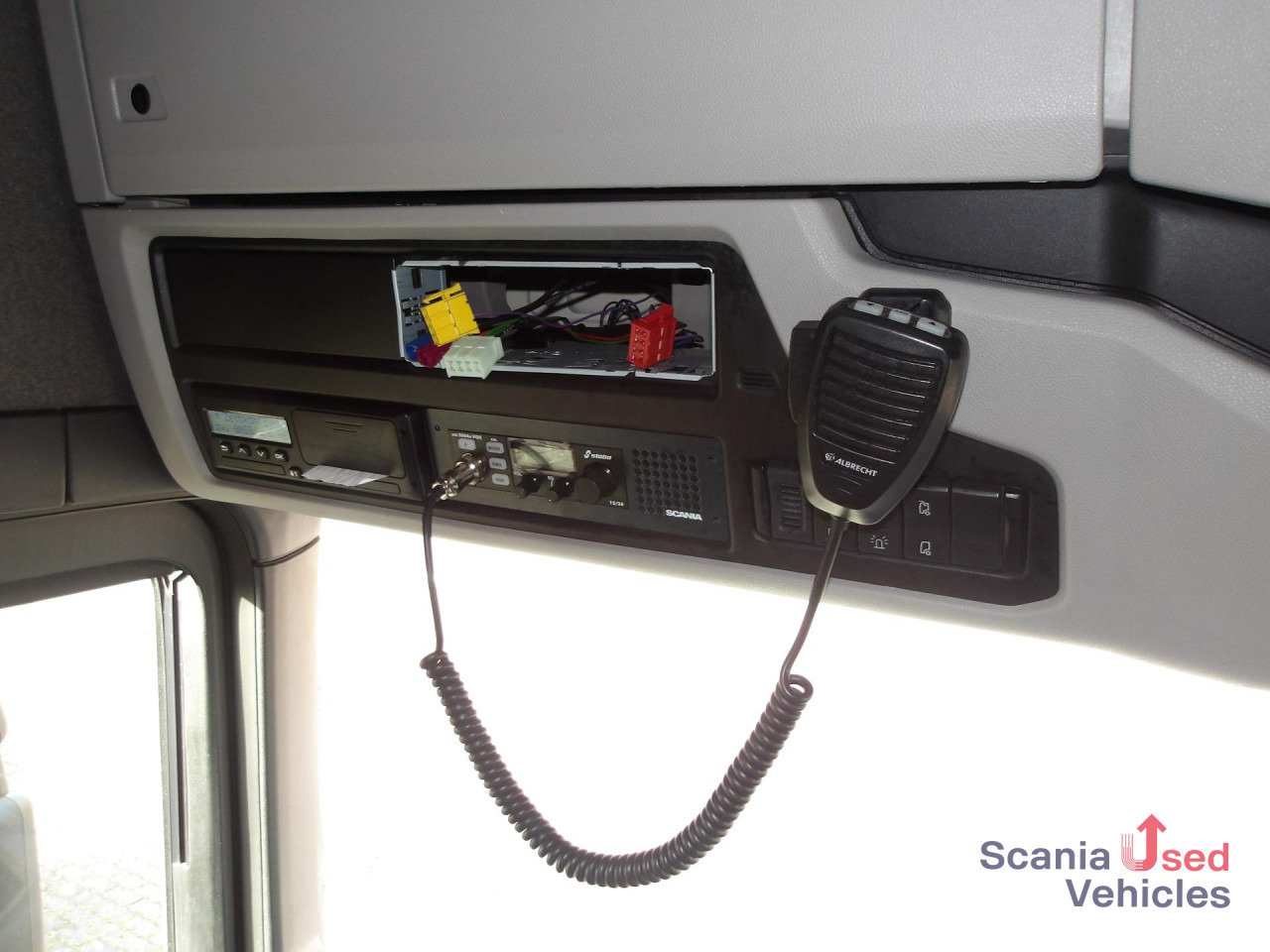 SCANIA R 460 NA - HYDRAULIK - ACC - HIGHLINE - ADR AT - Tegljač: slika 2 SCANIA R 460 NA - HYDRAULIK - ACC - HIGHLINE - ADR AT - Tegljač: slika 2