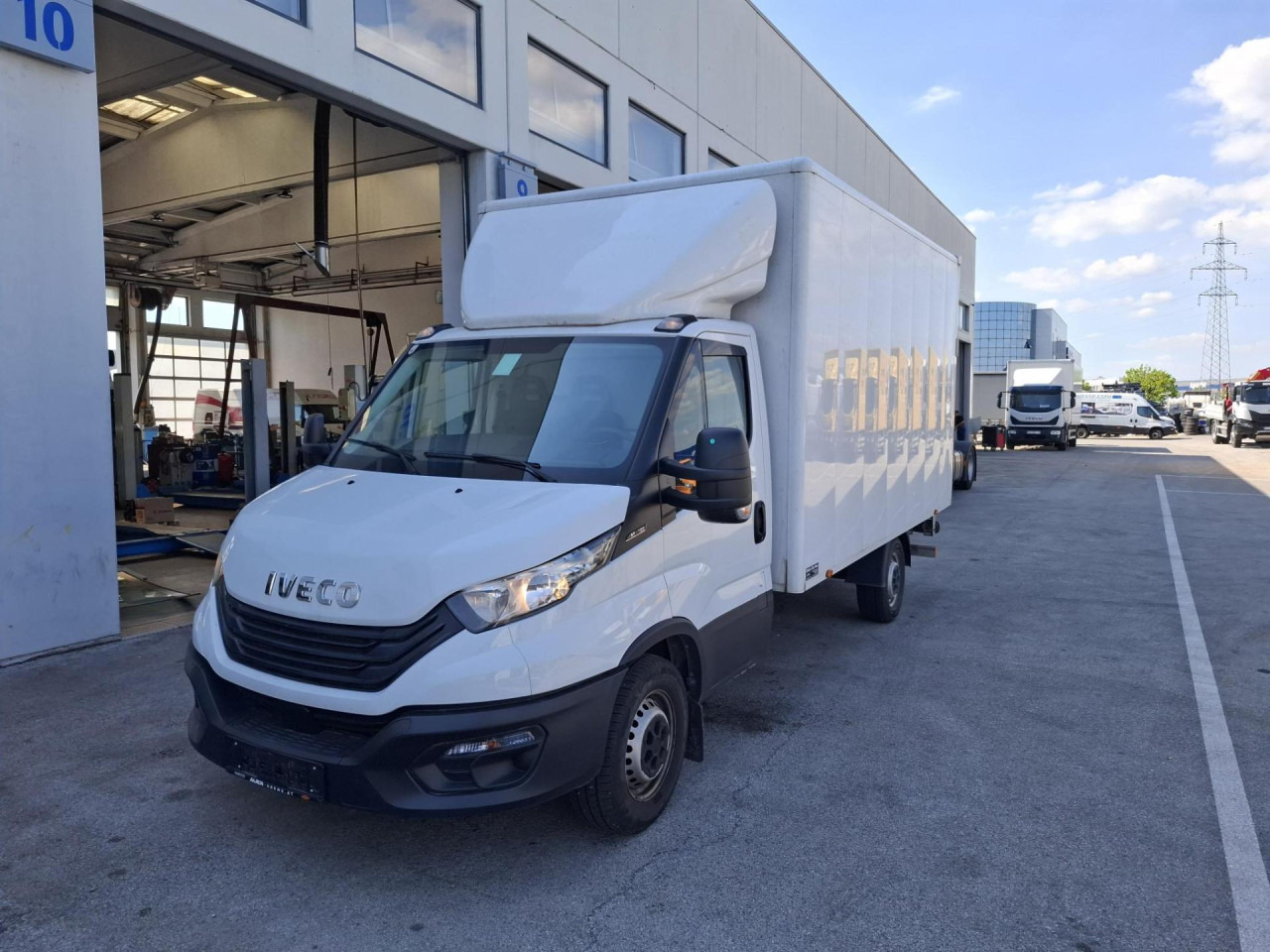 IVECO Daily 35S16 - Furgon: slika 1 IVECO Daily 35S16 - Furgon: slika 1