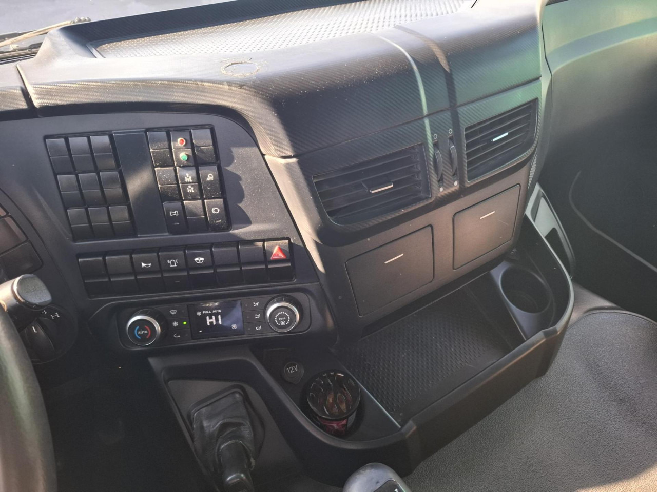 IVECO Trakker AD410T50 - Istovarivač: slika 3 IVECO Trakker AD410T50 - Istovarivač: slika 3